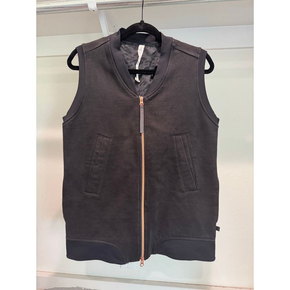 Lululemon Women's Departure Vest 6 Black Full Zip Sleeveless Casual Jacket